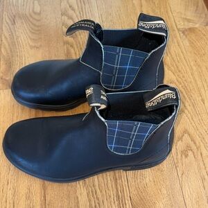 Blundstone Chelsea boots